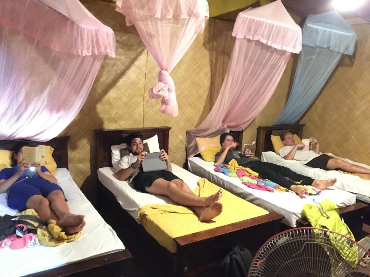 Tree House Hostel สิกิริยา ภายนอก รูปภาพ